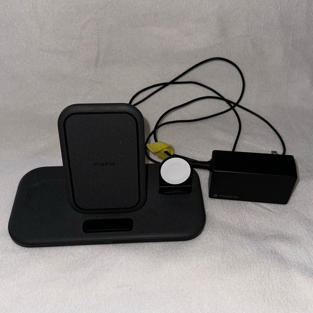Mophie Headphone, Phone & Watch Charger